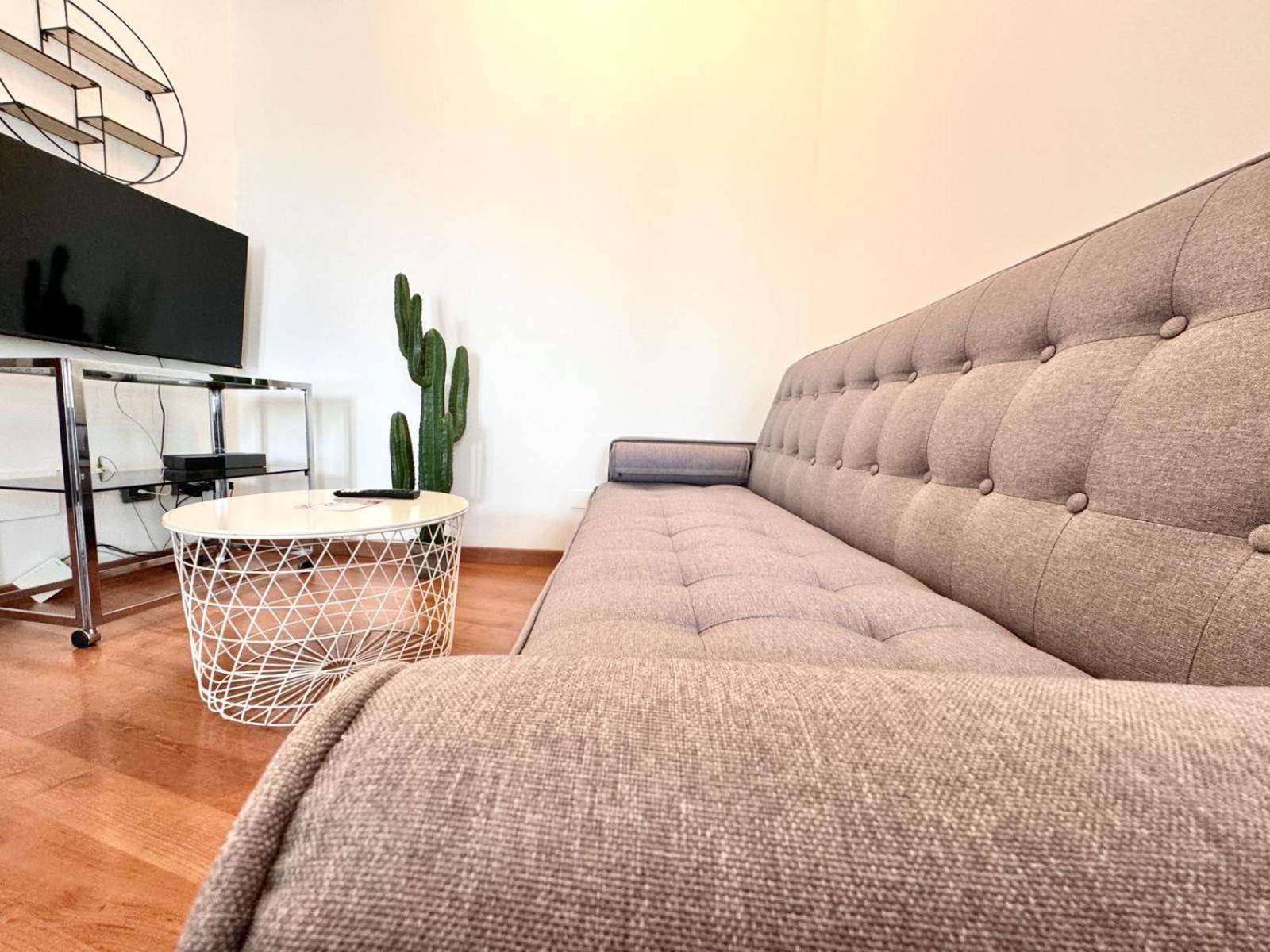 Comecasa 2 Bedrooms Apartment 450Mt From Duomo Μιλάνο Εξωτερικό φωτογραφία